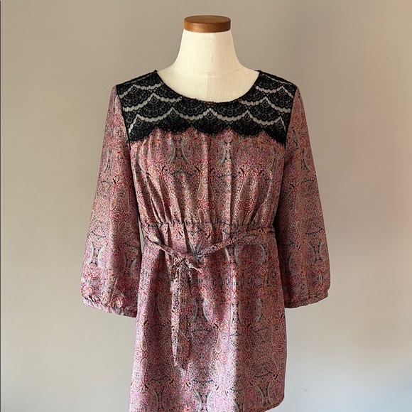 Motherhood maternity paisley lace 3/4 sleeves top blouse button key hole back SM - Picture 1 of 13